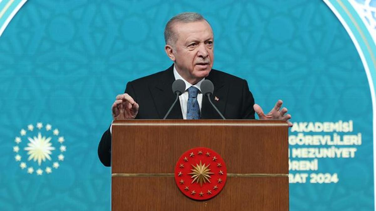 Cumhurbaşkanı Erdoğan: Sarsamadıkları kaleyi içeriden çökertmek istiyorlar