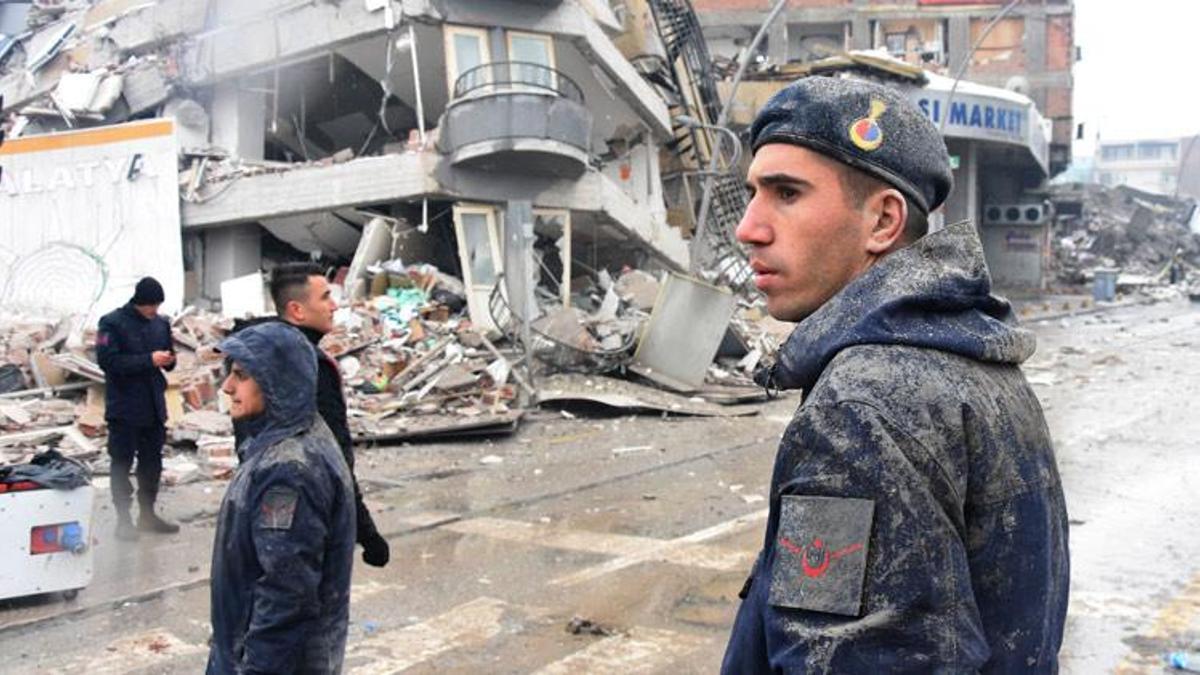 Türkiye tam 1 yıl önce asrın felaketini yaşadı! 53 bin 537 can yitip gitti