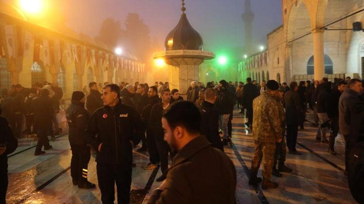 Şanlıurfa’da depremde hayatını kaybedenler anıldı