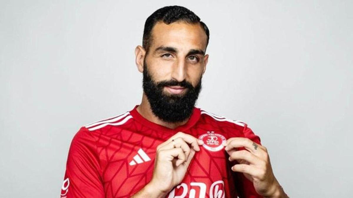 José Rodríguez imzayı attı