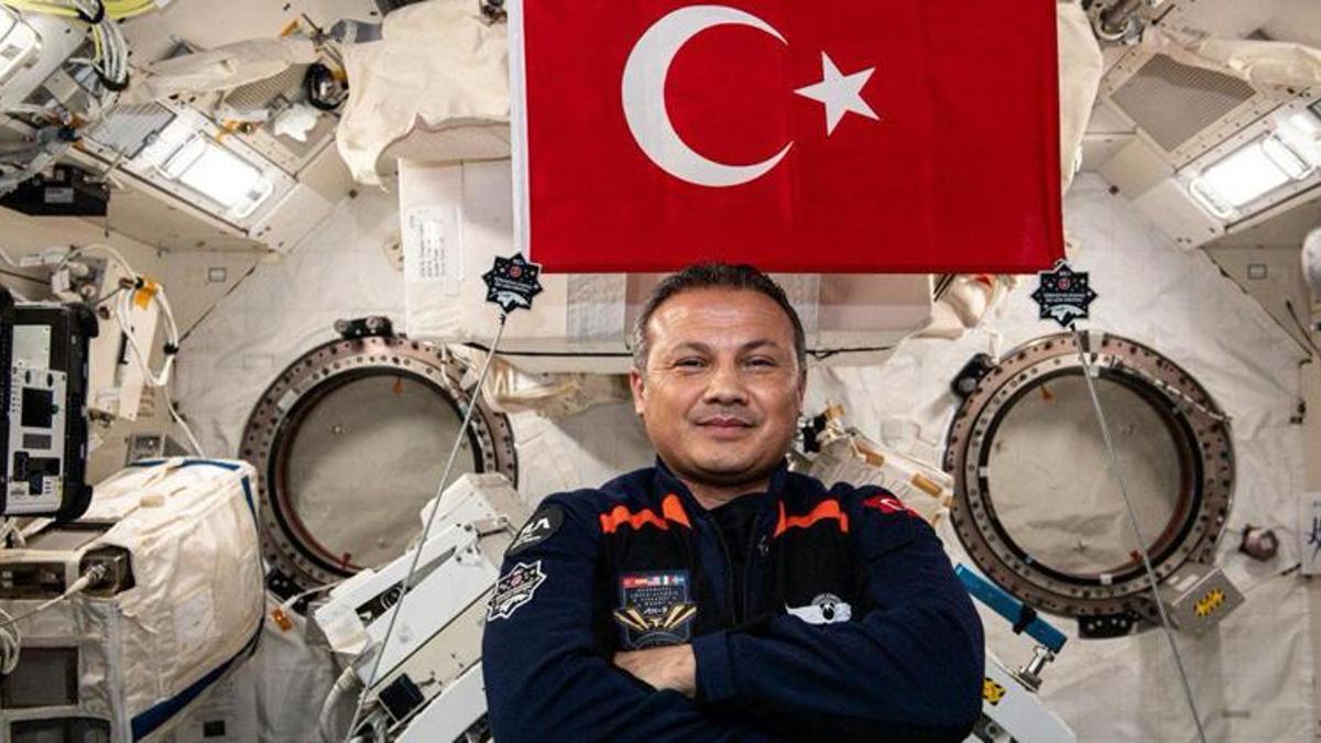 Türkiye'nin ilk astronotu Alper Gezeravcı Dünya'ya dönüyor