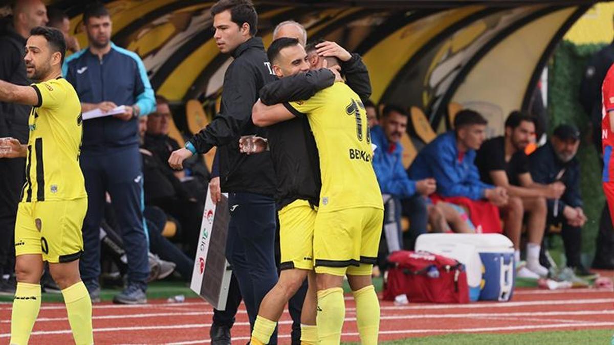 Aliağa sahasında rakibini 2-0 mağlup ederek zirve yarışını sürdürdü