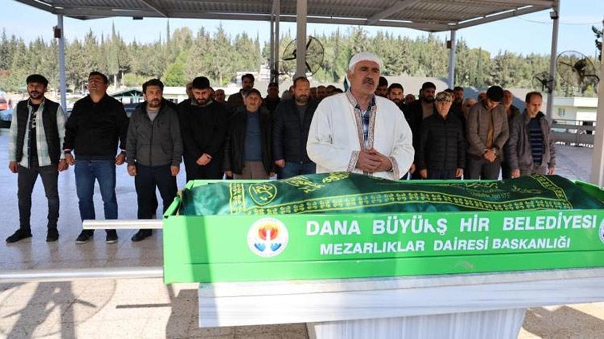 "Batuhan A" gemisindeydi! Kadın mürettebat Adana'da toprağa verildi