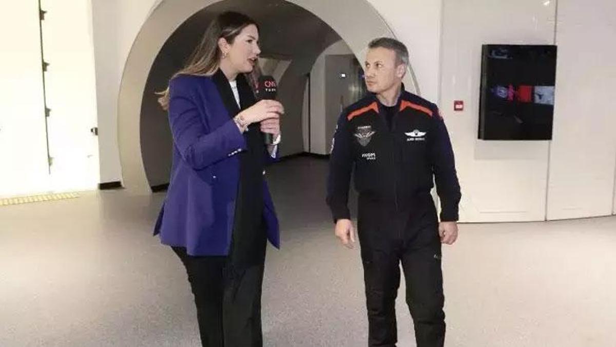 Uzayda Türkiye'nin ilk astronotu Alper Gezeravcı'dan 'turistik gezi' eleştirilerine yanıt
