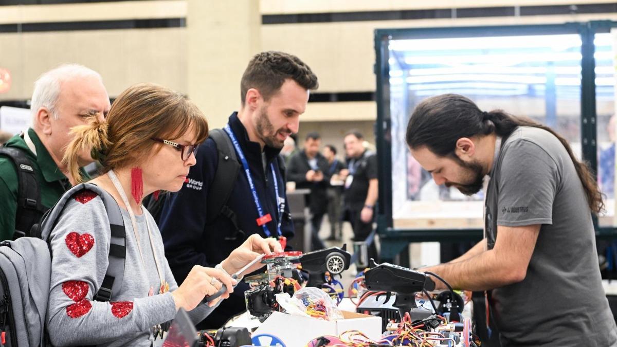 Teknolojinin kalbi 3DEXPERIENCE World 2024 zirvesinde attı