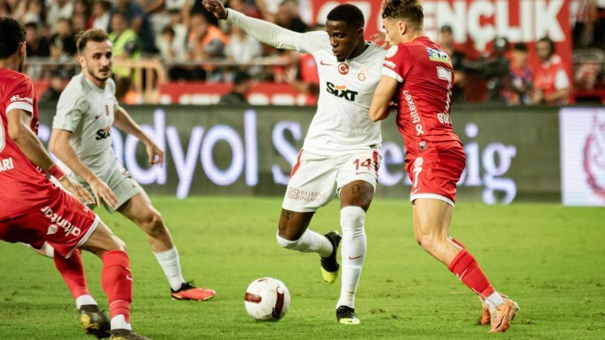 Galatasaray - Antalyaspor (Maç özeti)