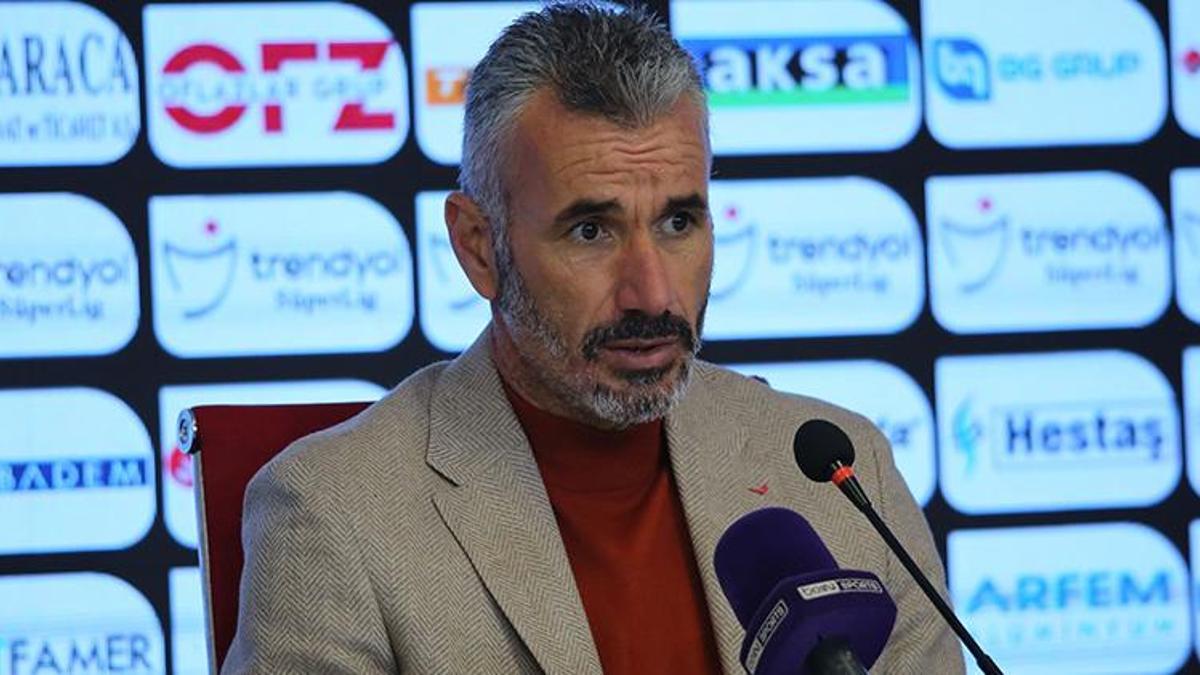 Süper Lig ekibinde deprem! Teknik direktör görevi bıraktı