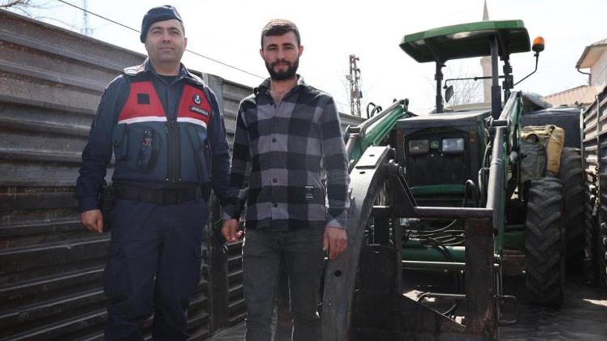 Çalınan traktör jandarmanın 700 kilometre takibi sonucu bulundu! "5 yıllık emeğim zayi olmadı"