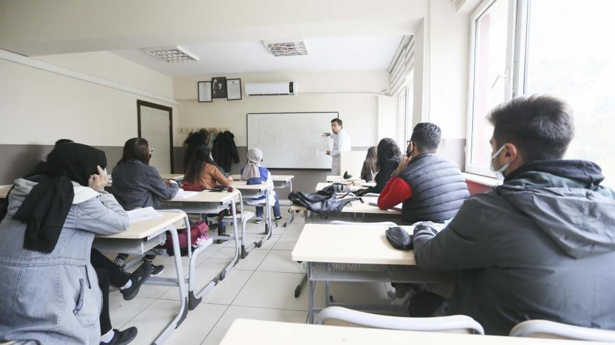 MEB resmen açıkladı! Okul yöneticileri için değişti, yazılı sınav geliyor