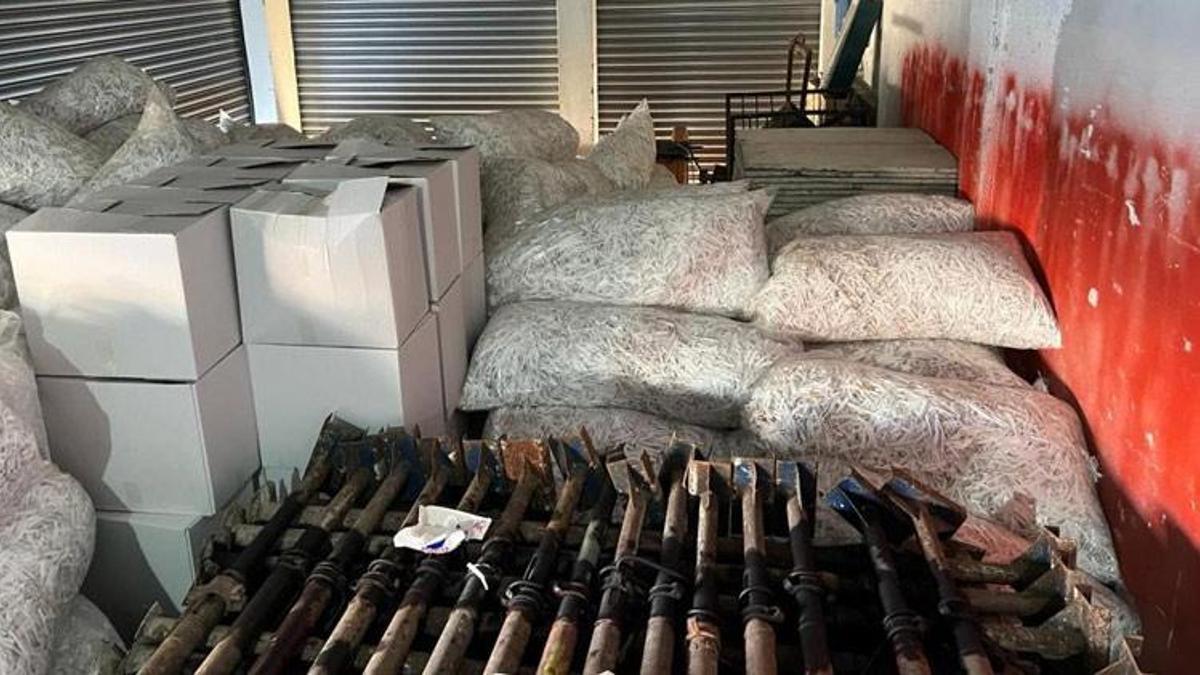 Adana'da 36 milyon 250 bin gümrük kaçağı makaron ele geçirildi! 3 kişi tutuklandı
