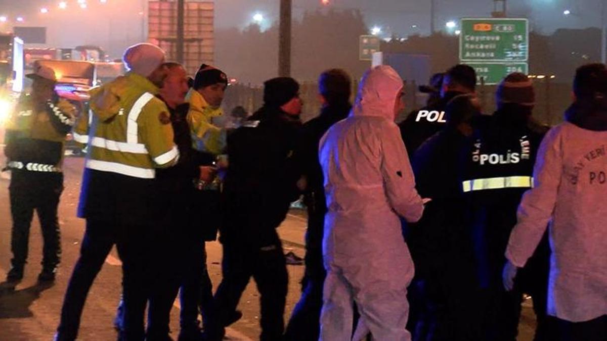 İstanbul'da feci kaza! Otomobil yayalara çarptı: 5 ölü, 1 yaralı