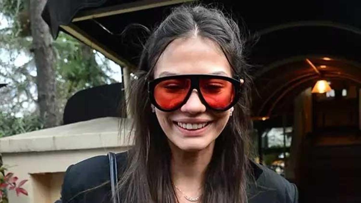 Demet Özdemir'in gözlüğü dikkat çekti!