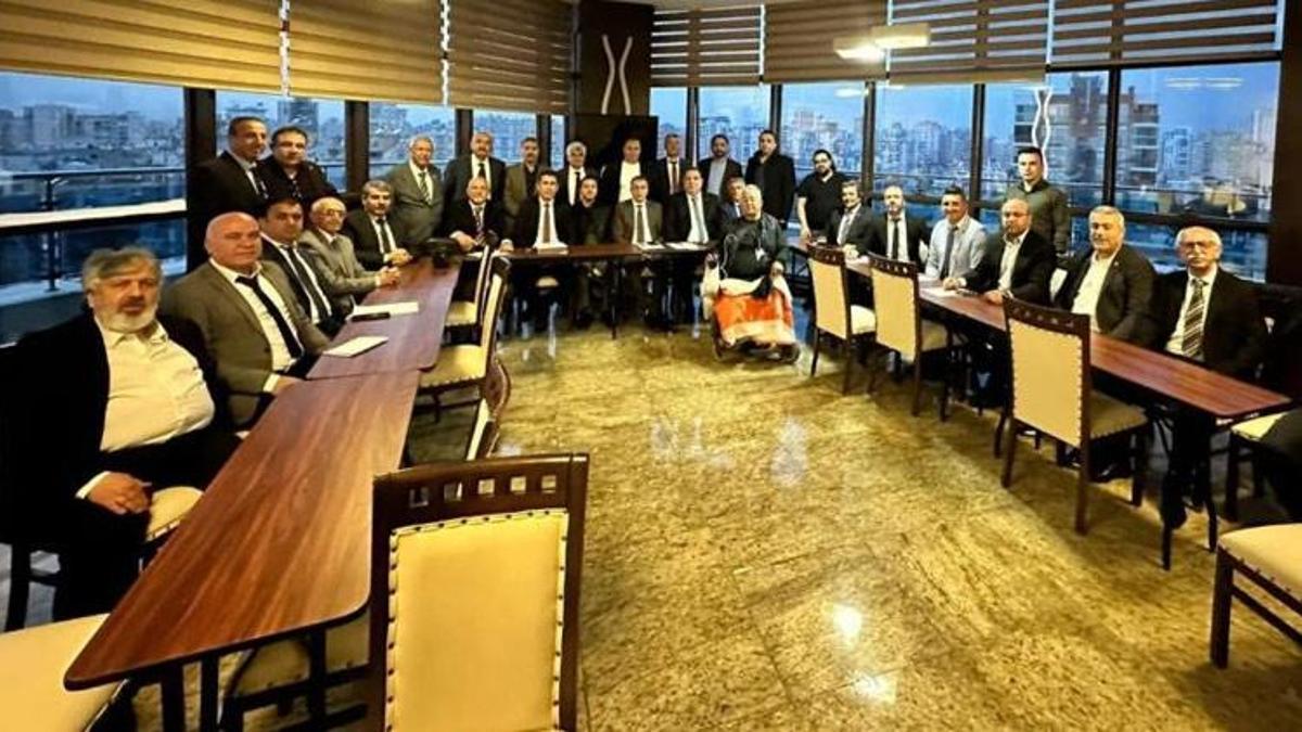 Adana ASKF’de Bozan, güven tazeledi "Çabaları mutlu ediyor"