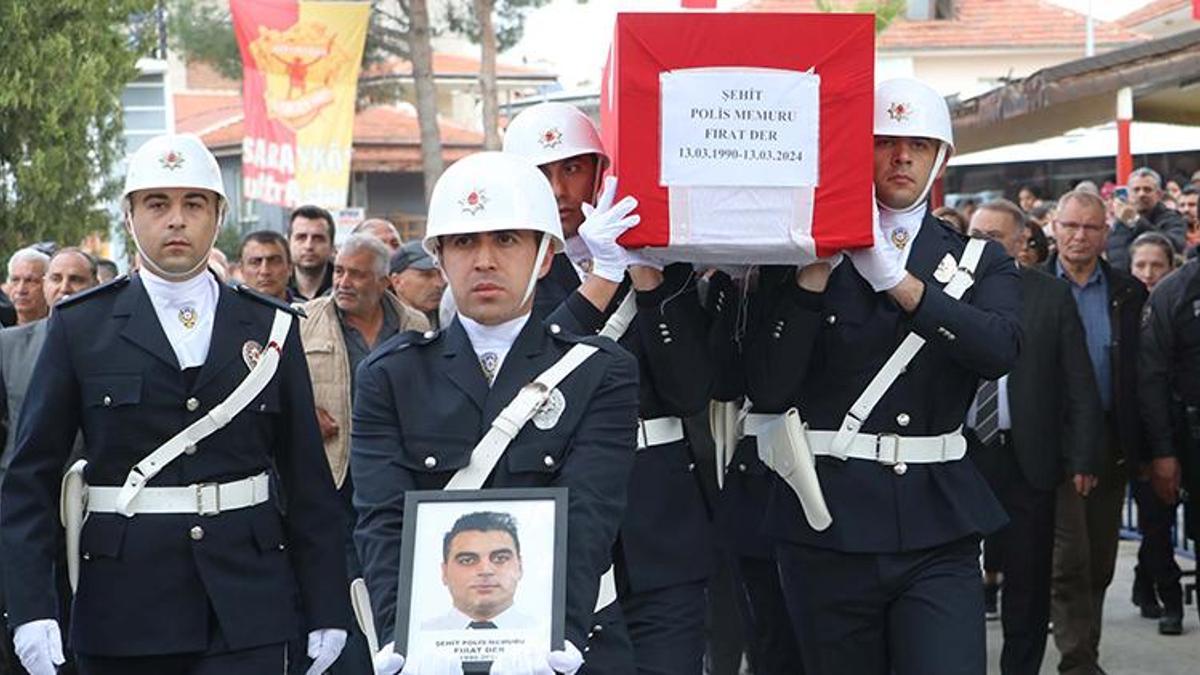 Doğum gününde şehit olan polis memuru Fırat Der son yolculuğuna uğurlandı