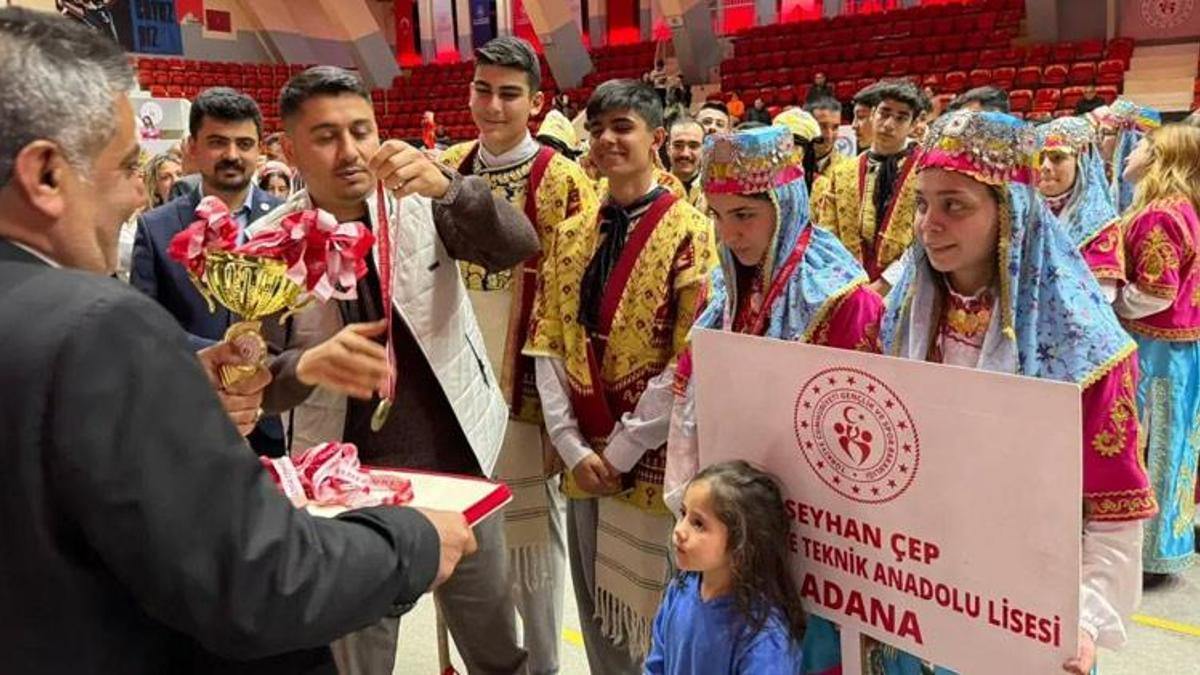 ÇEP gururlandırdı: Halk oyunlarında birinci oldu