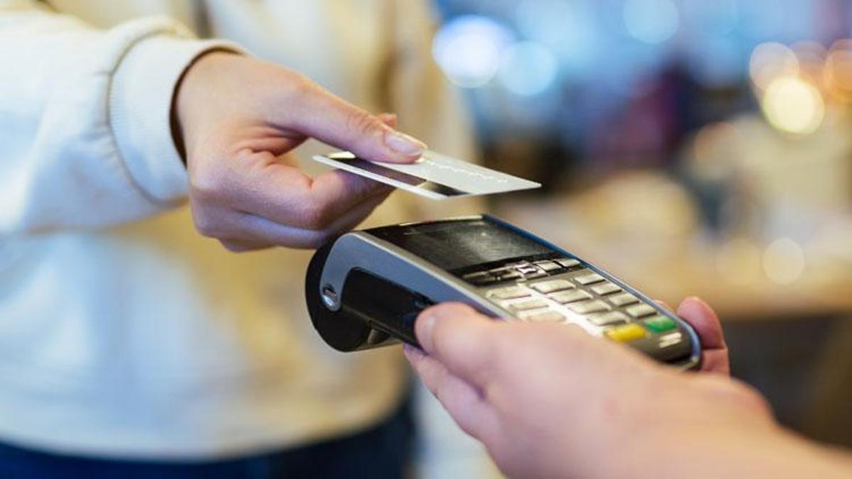 Banka ve kredi kartlı ödemeler Şubat ayında 1,01 trilyon lira oldu