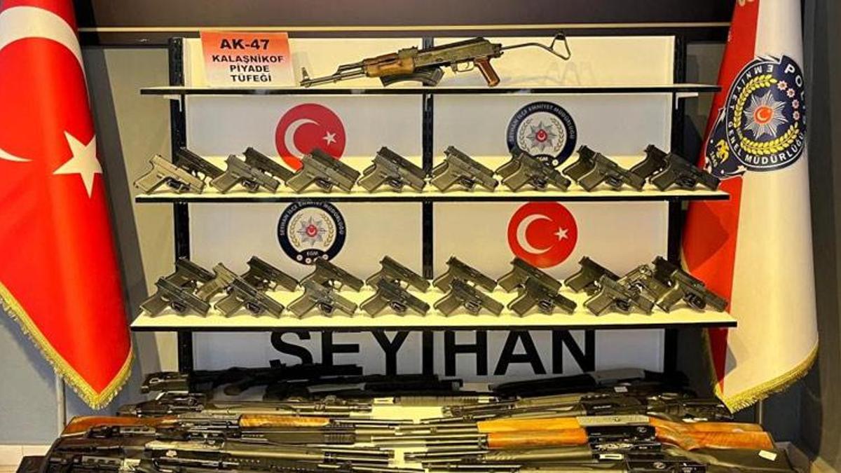 Adana’da ruhsatsız silah yakalatan 9 kişi tutuklandı! Cephanelik çıktı