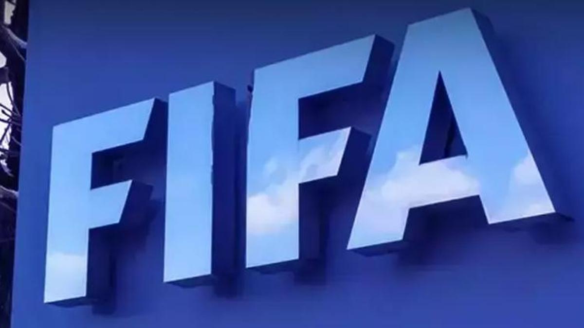 FIFA'dan bir Süper Lig takımına daha transfer yasağı cezası! Sayı 6'ya yükseldi