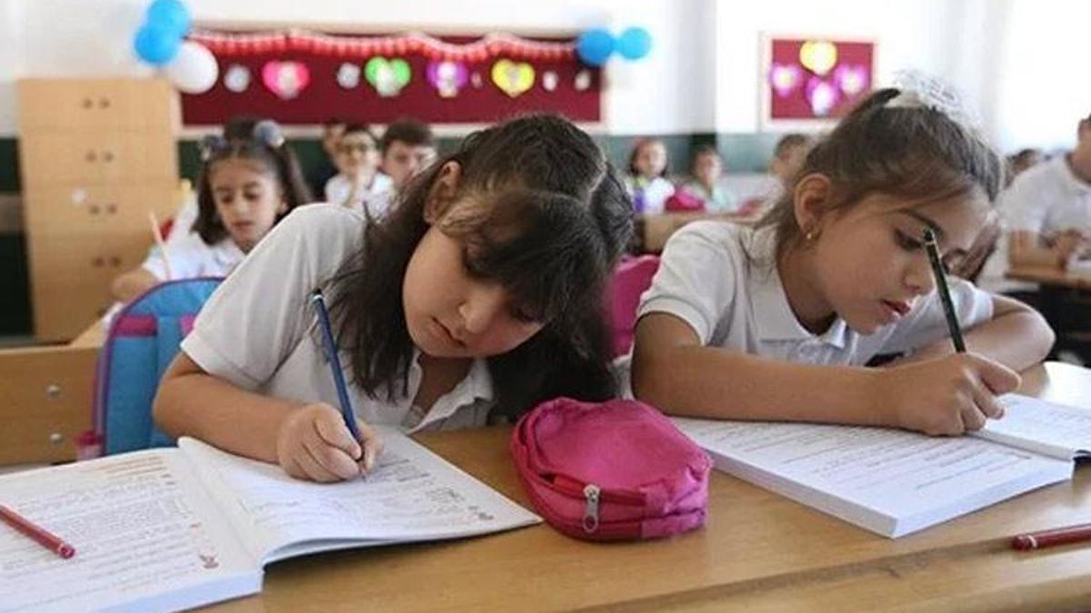 Yerel seçimler nedeniyle 1 Nisan'da okullar tatil edildi