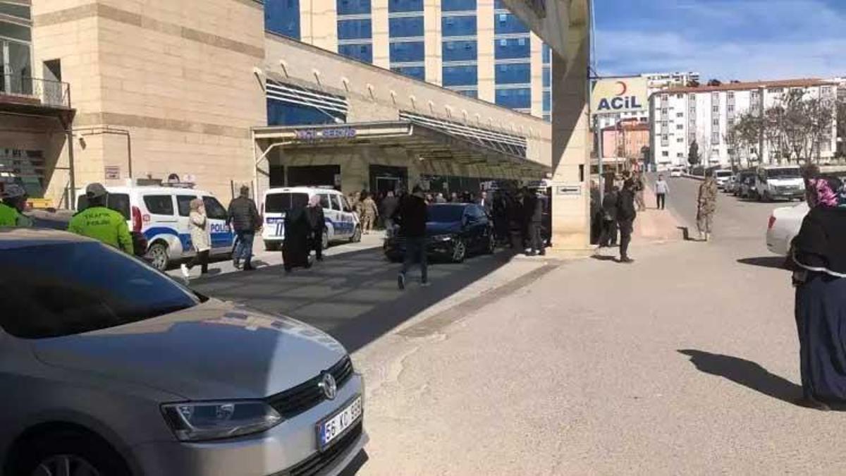 Siirt'te oy verme sırasında silahlı ve sopalı kavga: 1 ölü 4 yaralı