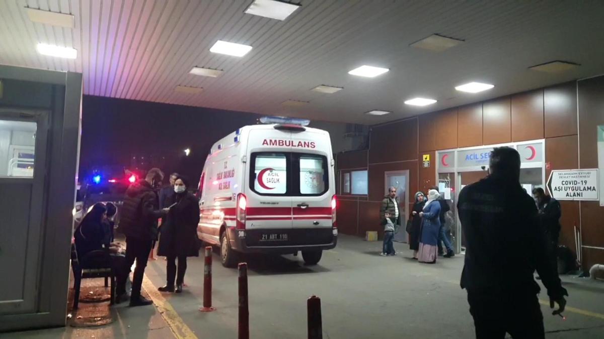 Diyarbakır'da akraba aileler arasında silahlı 'tarla sınırı' kavgası: 1 ölü, 3 yaralı
