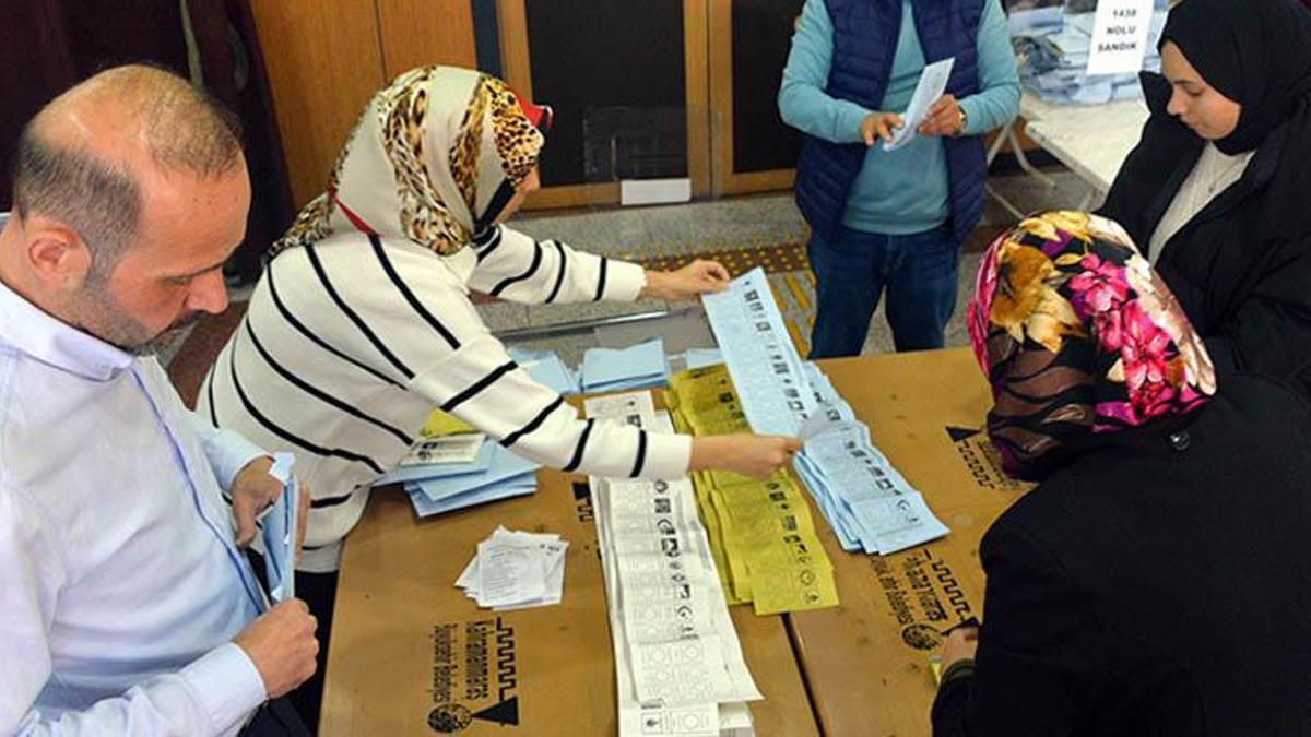 Muhtar azaları maaş (para) alıyor mu 2024, muhtar azaları ne iş yapar, silah taşıma ruhsatı alabilir mi?