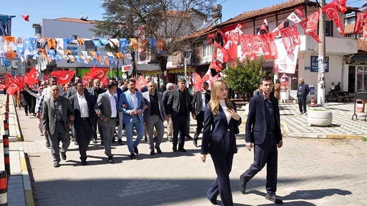 Türkiye'nin en genç kadın belediye başkanı oldu!