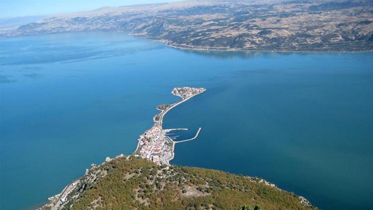 Eğirdir Gölü için kırmız alarm! Tedbir alınmazsa geri dönüşü yok