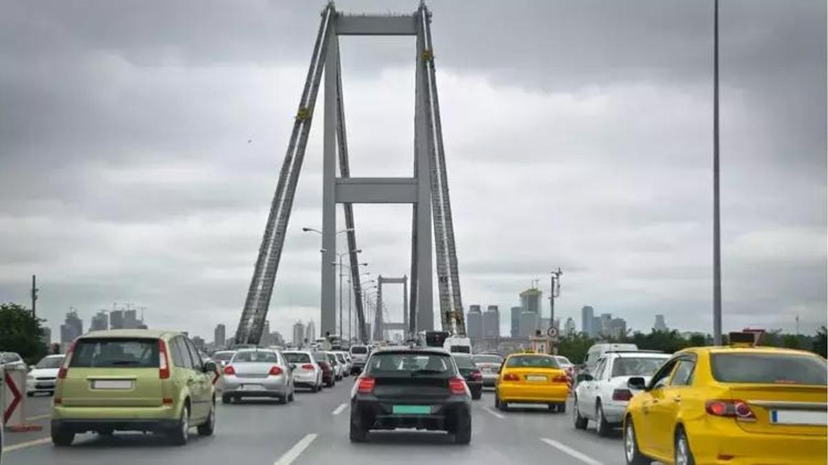 Köprü ve otoyollar 9 gün boyunca ücretsiz olacak! Bakan Uraloğlu duyurdu