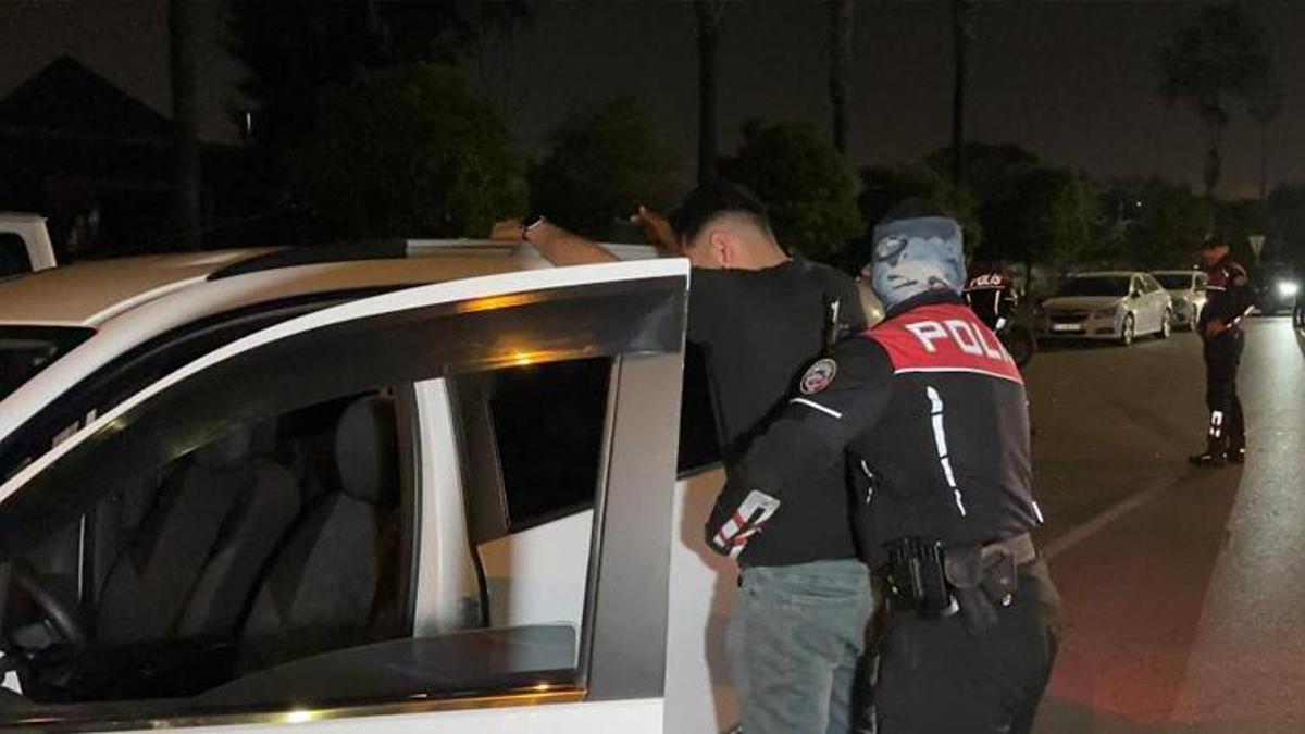 Adana’da bin 664 polis ile “Huzur ve Güven” uygulaması! Her yer arandı