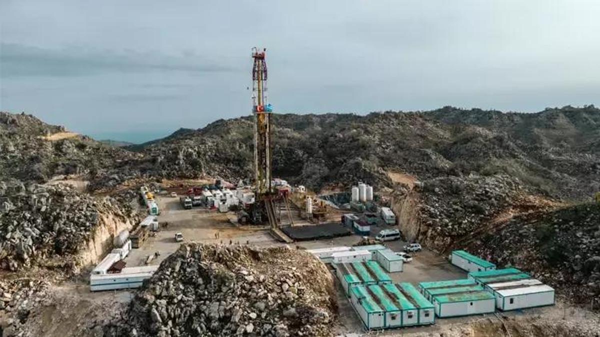 Gabar petrolünde yeni rekor! Bakan Bayraktar müjdeyi açıkladı