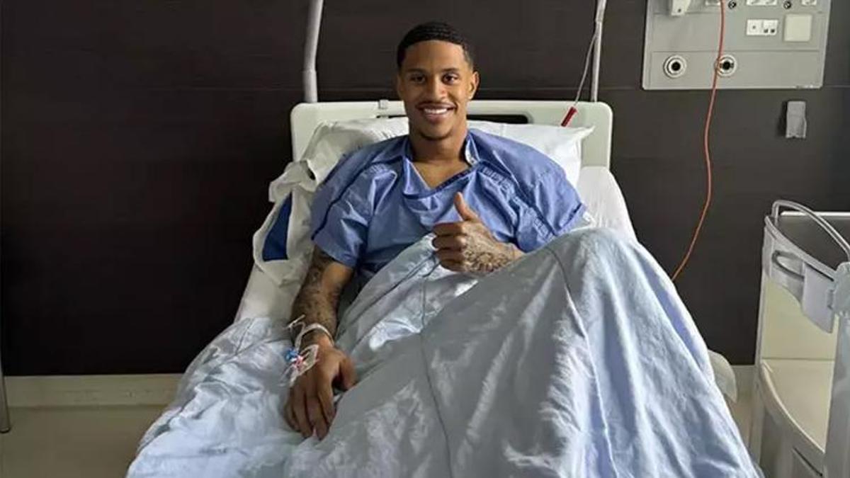 Fenerbahçe'de Jayden Oosterwolde ameliyat oldu
