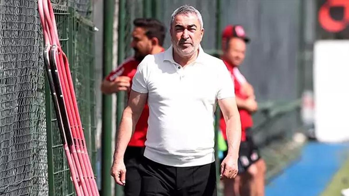Beşiktaşlı futbolculardan Samet Aybaba'ya tepki!