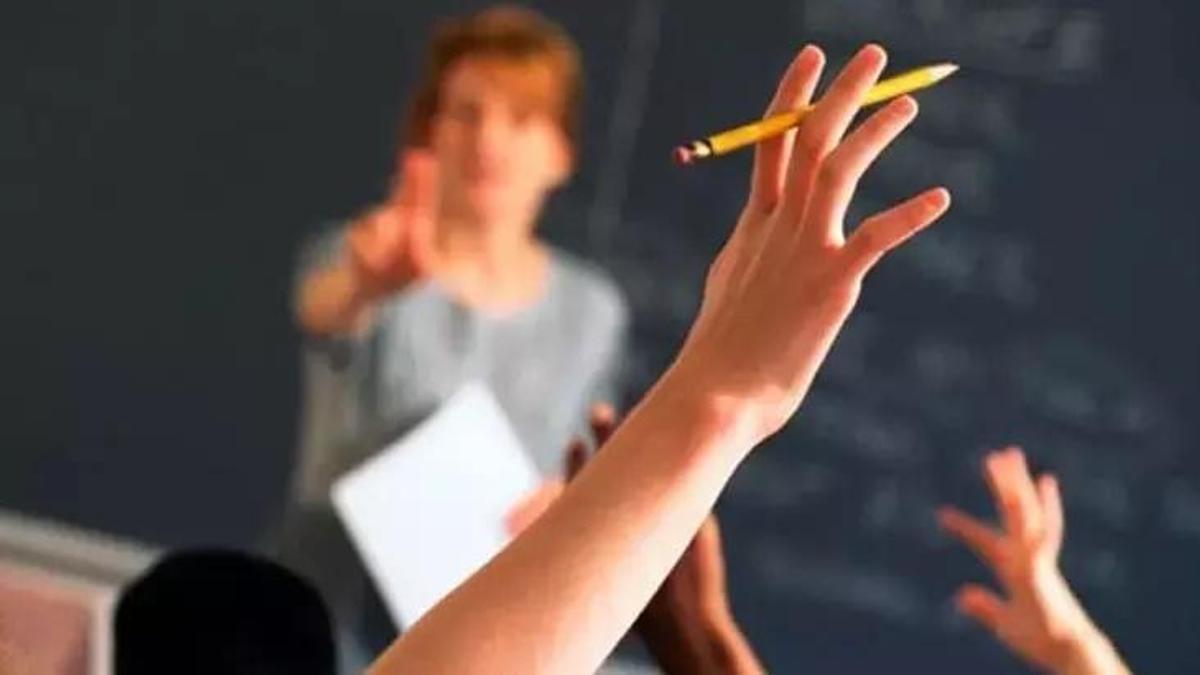 Öğretmenler, deprem öncesindeki görev yerlerine dönebilecek