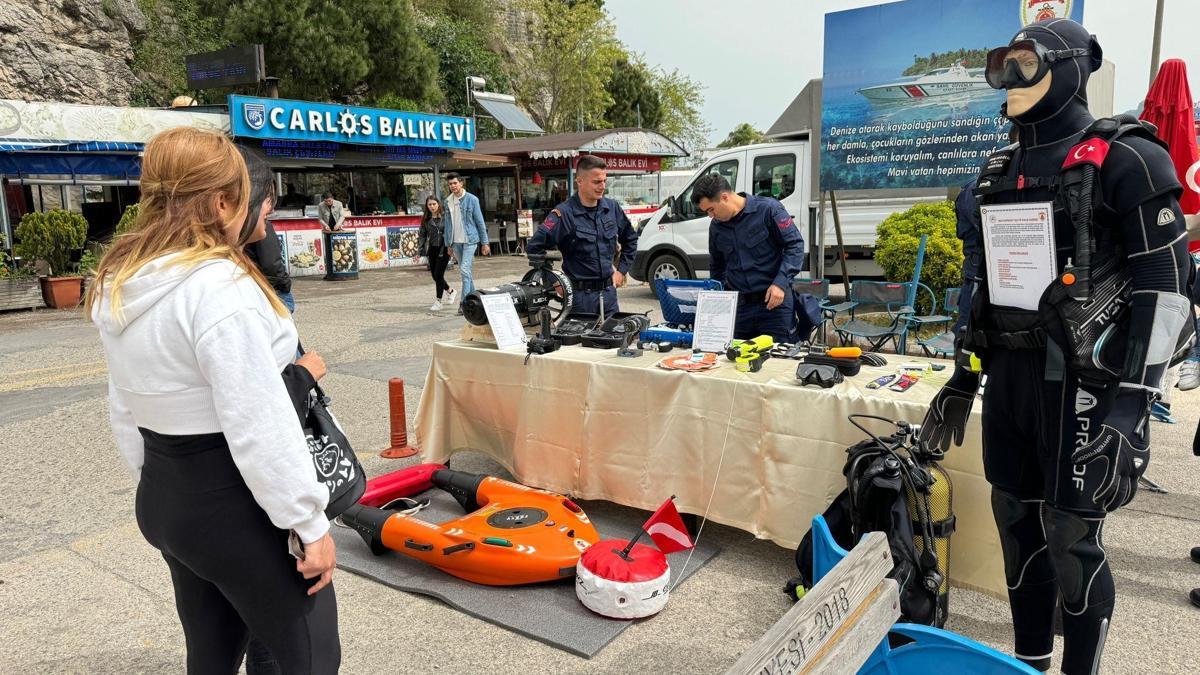Bartın'da Sahil Güvenlik botu ziyarete açıldı
