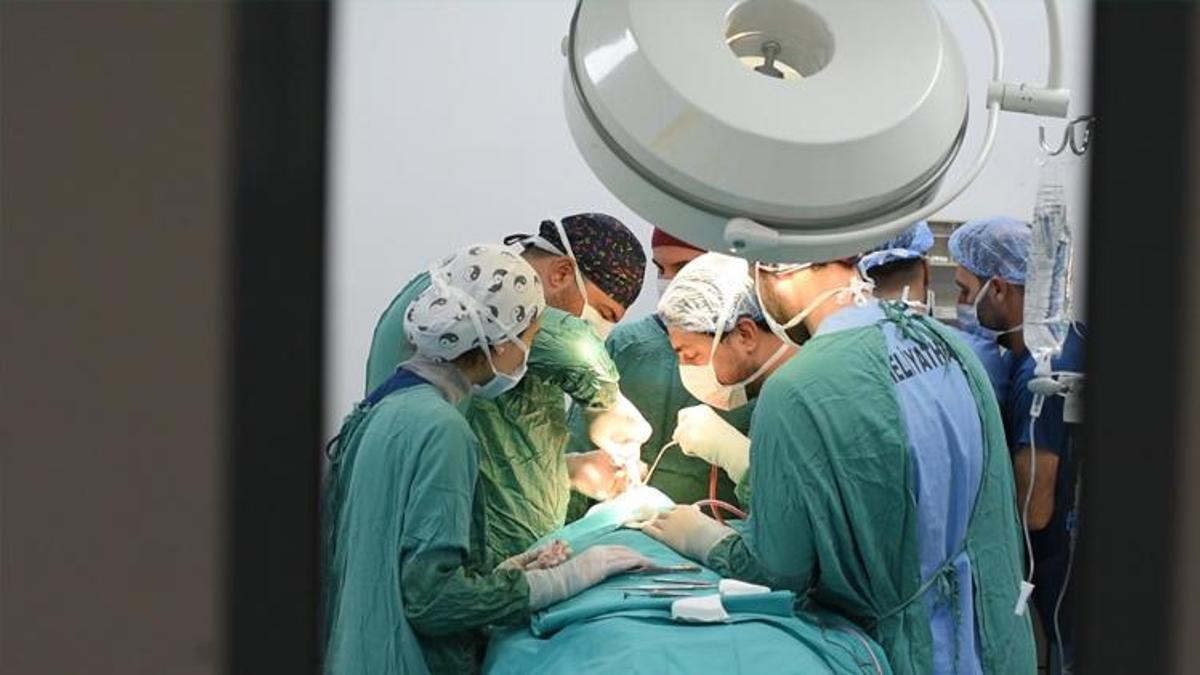 Karın ağrısıyla hastaneye gitti! Böbreğini gören doktorlar şaşırdı