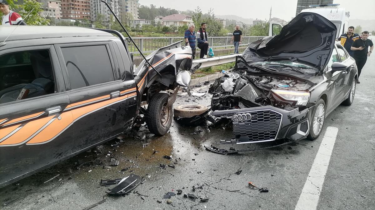 Rize'de kontrolden çıkan otomobil kamyonete çarptı; 1 yaralı