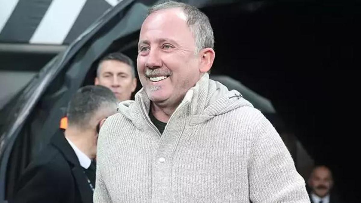 Beşiktaş'ta Sergen Yalçın bombası! Samet Aybaba resmen açıkladı