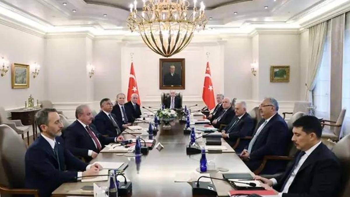 Erdoğan başkanlığındaki Yüksek İstişare Kurulu Toplantısı başladı
