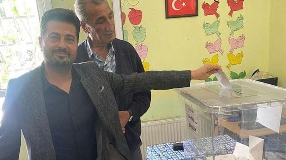 Hatay'da ilçe değişikliği isteyen vatandaşlar sandık başına gitti