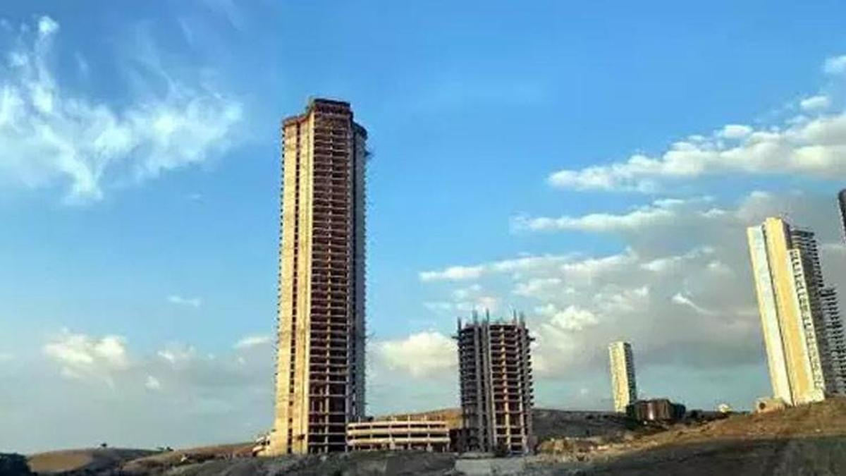 İnşaat süresinde teslim edilmedi! Ev parasından fazla tazminat kazandı