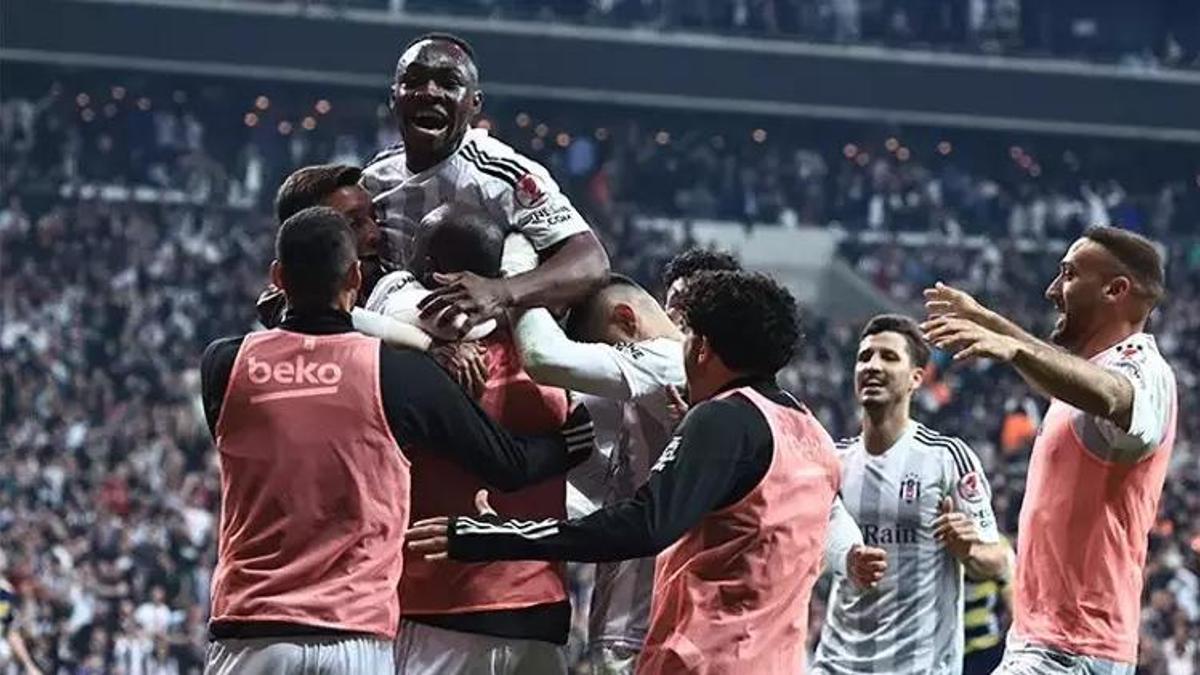 Beşiktaş'ta değişim rüzgarı! Tam 6 isim birden gidiyor