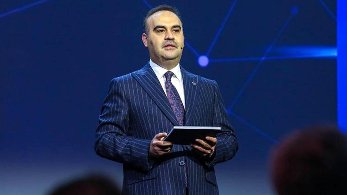 Bakan Kacır'dan Togg açıklaması: Otomotiv sektörünün dönüşümüne öncülük ediyor