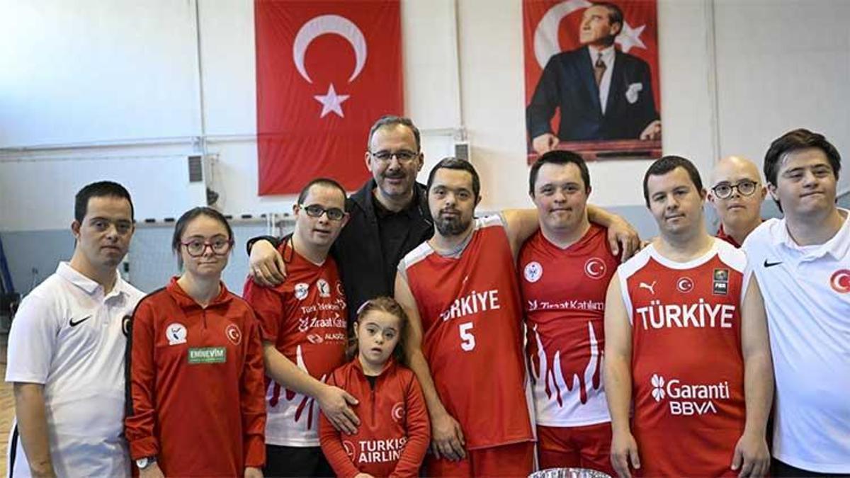 Mehmet Muharrem Kasapoğlu'ndan 19 Mayıs mesajı