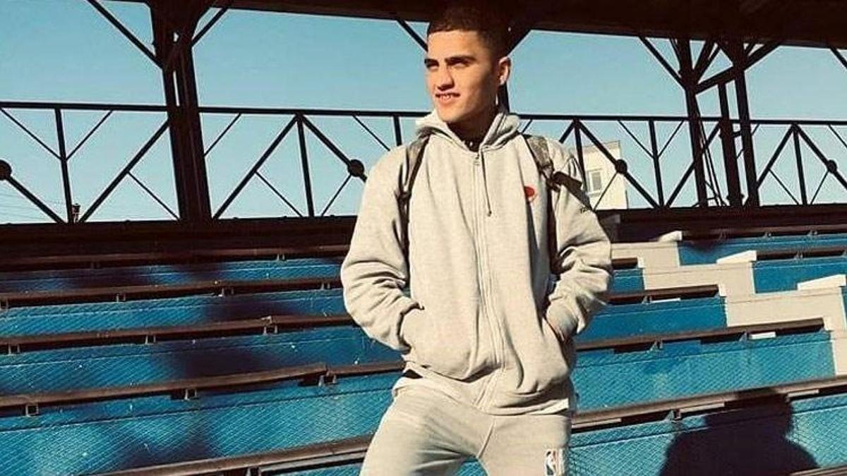 20 yaşındaki genç halı sahada kalbine yenildi! Kahreden ölüm