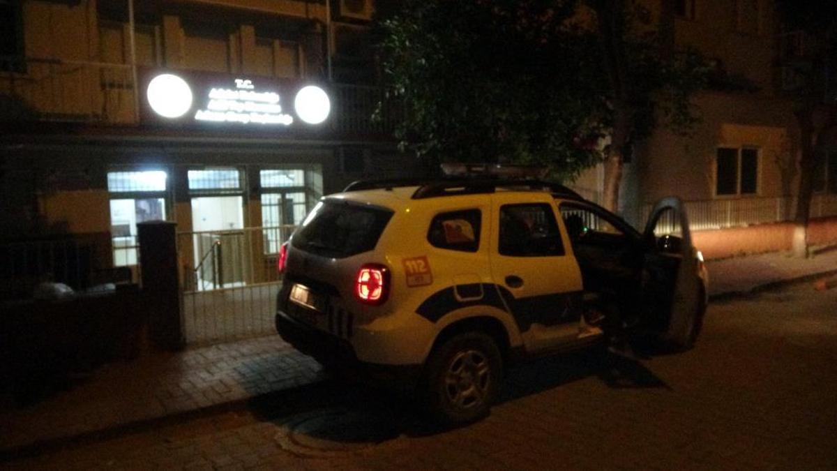 Boşandığı karısının kız kardeşini ağır yaralayıp, erkek arkadaşını öldürdü