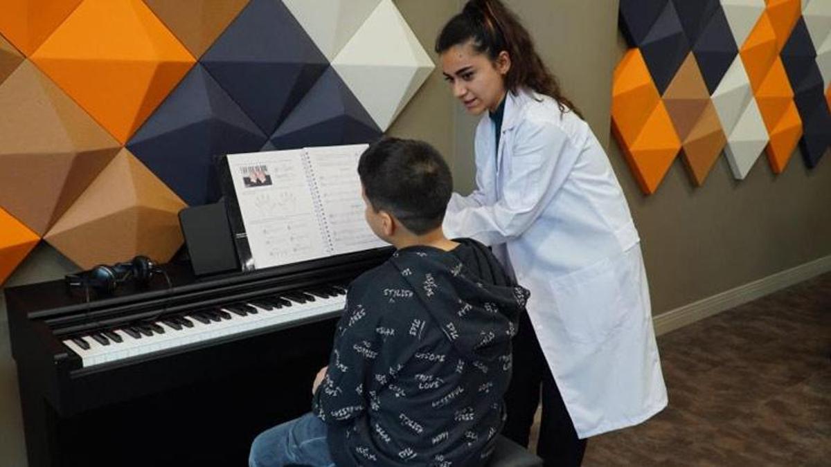 Gaziantep'te D.T. Şehitkamil sahnesi’ndeki yaz sanat akademisi kayıtları başladı
