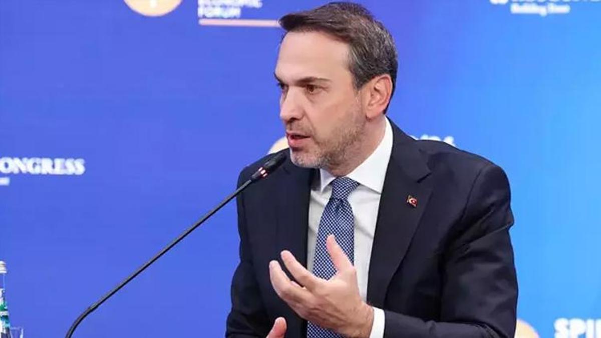 Bakan Bayraktar, Uluslararası Ekonomi Forumu’nda konuştu