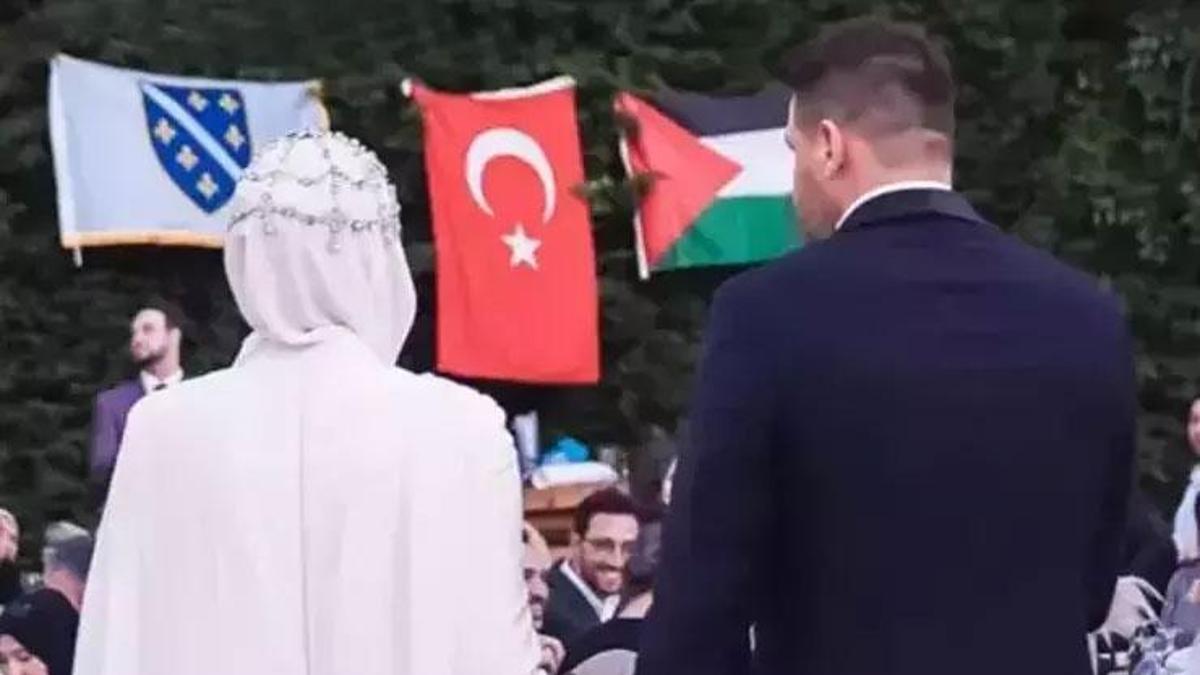 Gamze Özçelik ile Reshad Strik nikah masasına oturdu
