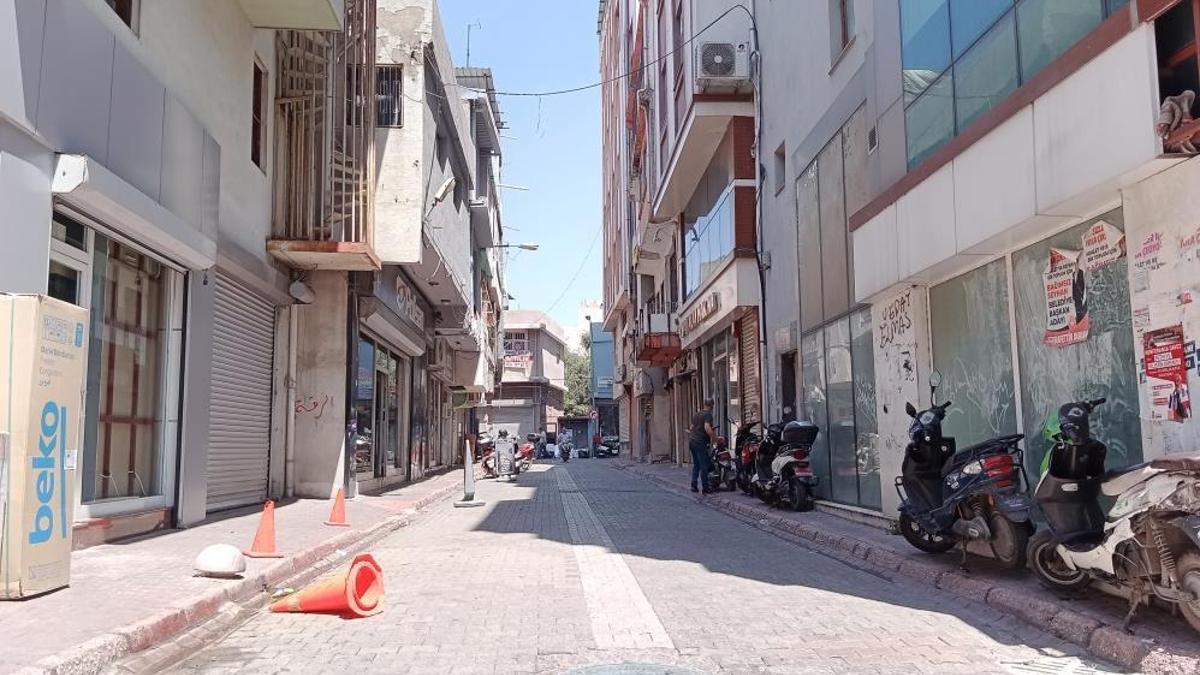 10 yaşındaki çocuk annesinin çalıştığı atölyeye gitti, asansörde sıkışarak can verdi